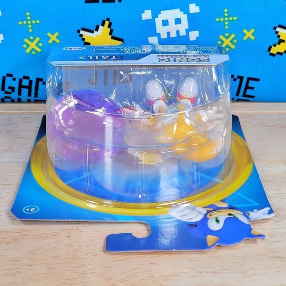 Jakks Pacific Sonic the Hedgehog 2.5" TAILS with Chaos Emerald Collectible - Picture 8 of 11